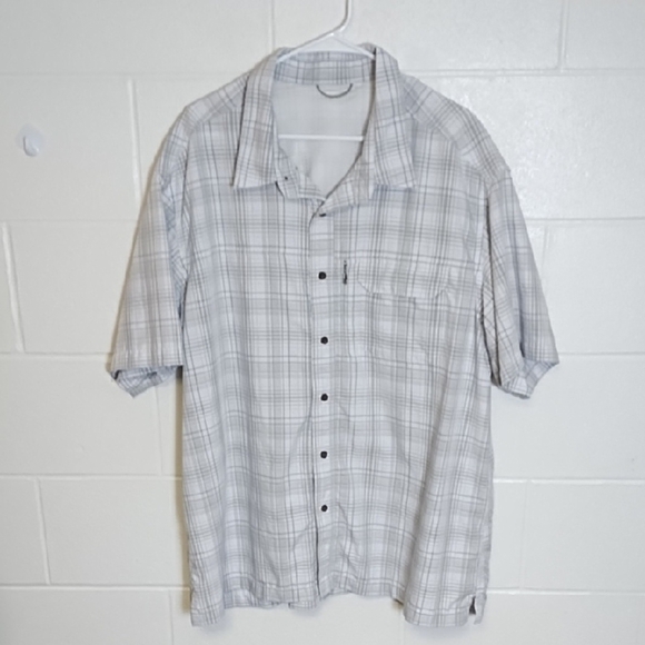 Plaid Camping Hiking Perfomance Button Down Shirt Vented Back Pockets - Picture 1 of 12